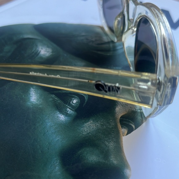 Quay Australia mirror lenses sunglasses - Picture 2 of 8